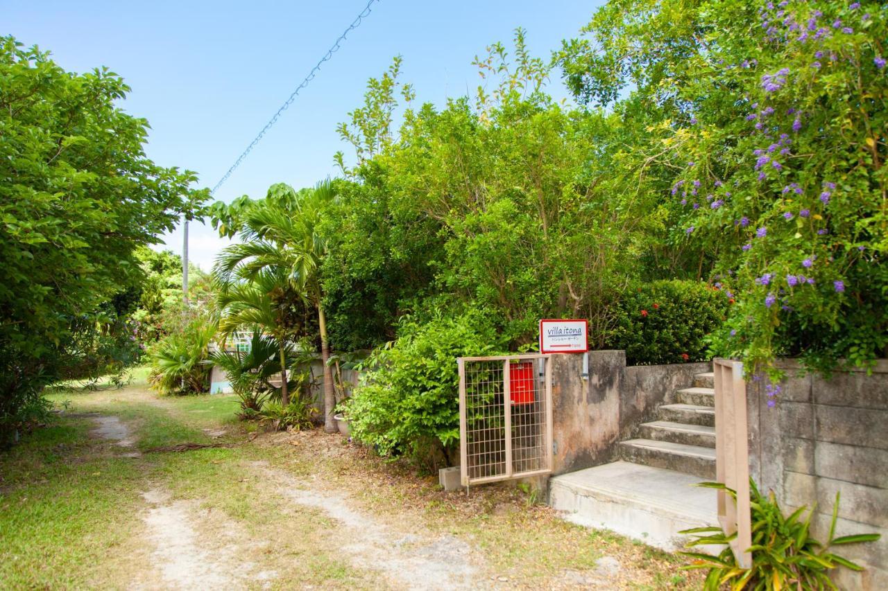 Itona * Ishigaki (Okinawa)